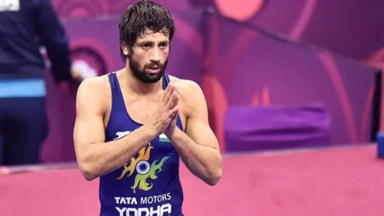 Tokyo Olympics: भारतीय पहलवान रवि दहिया ने सिल्वर मेडल किया अपने नाम